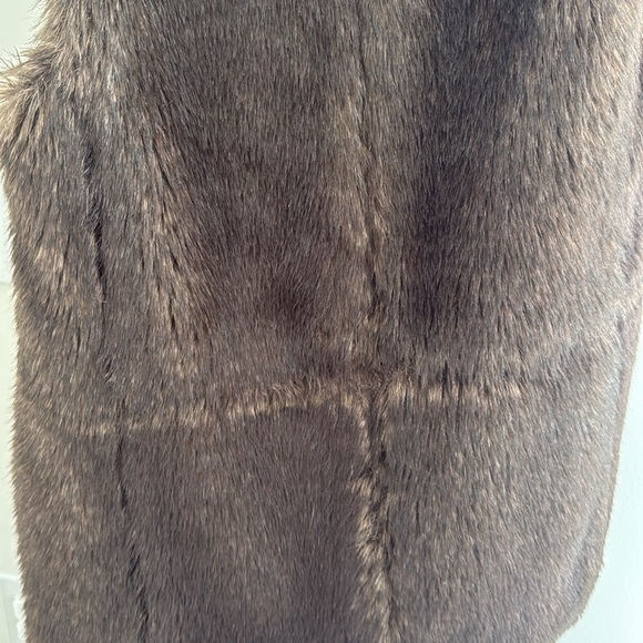 Club Monaco Baylee Faux Fur Vest - Picture 8 of 9